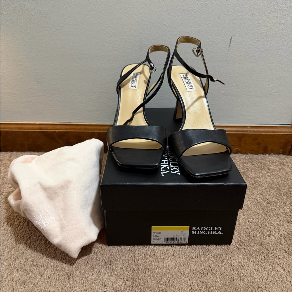 Badgley Mischka Black Strappy Heels Cady